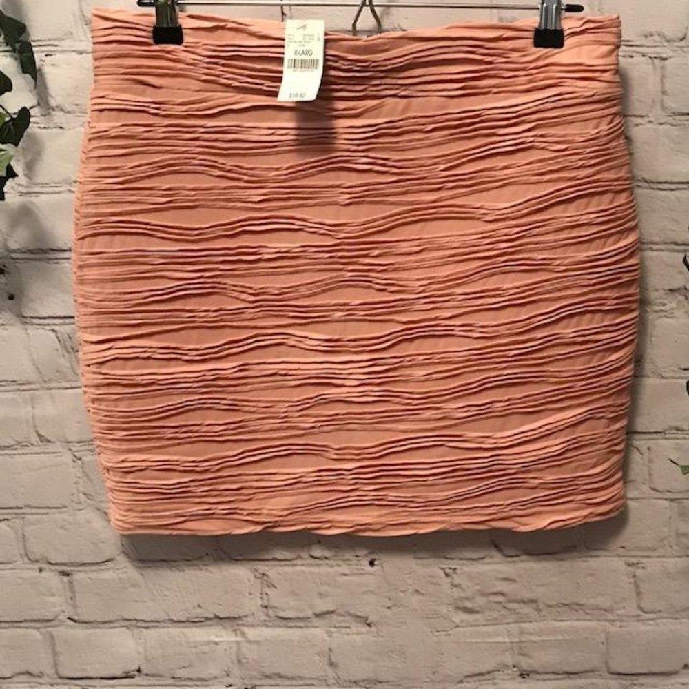 NWT - Dusty Rose Ruched Mini Skirt